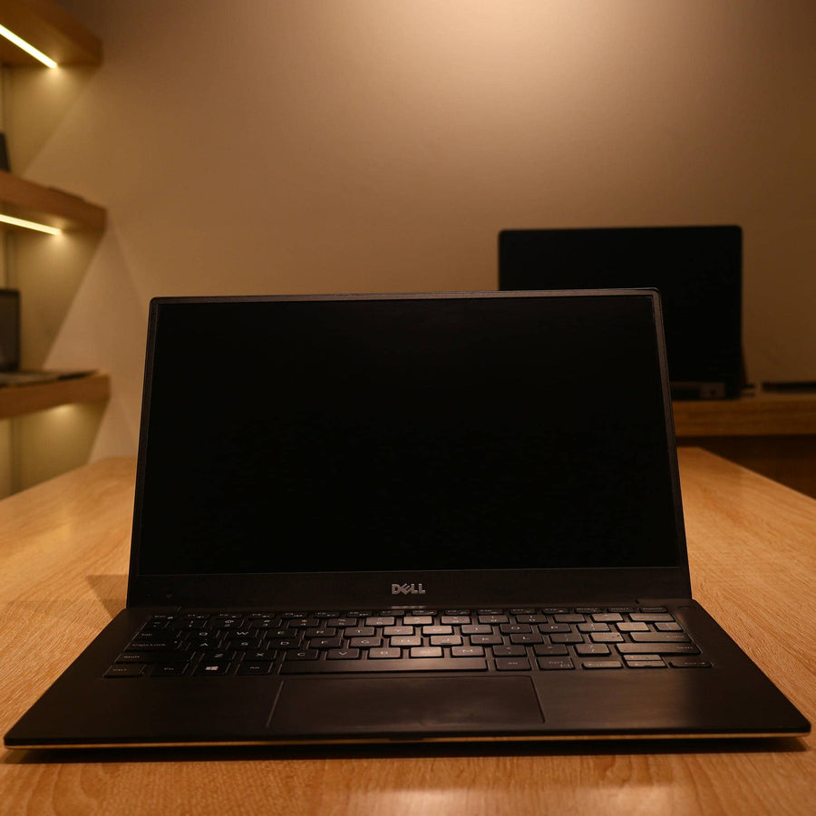 Dell XPS 13 9360 Core i5-8th Gen 8GB 256GB SSD 13.3 Inch – Refurbished Laptop