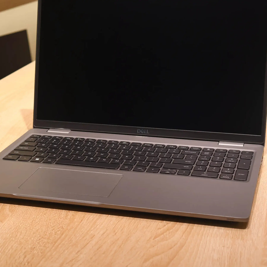 Dell Latitude 5520 Core i5-11th Gen 16GB RAM 512GB SSD 15.6 Inch – Refurbished Laptop