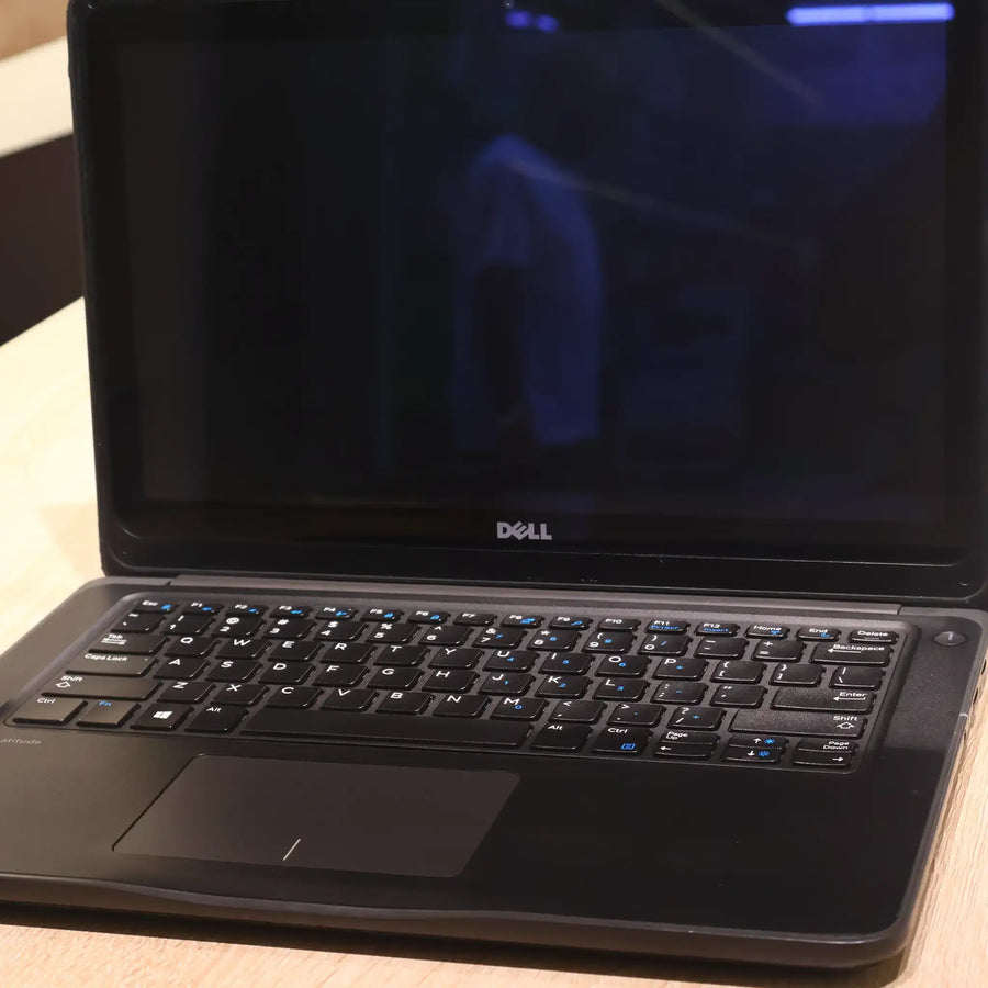 Dell Latitude 3380 Core i5-7th Gen 4GB RAM 500GB HDD 13.3 Inch – Refurbished Laptop