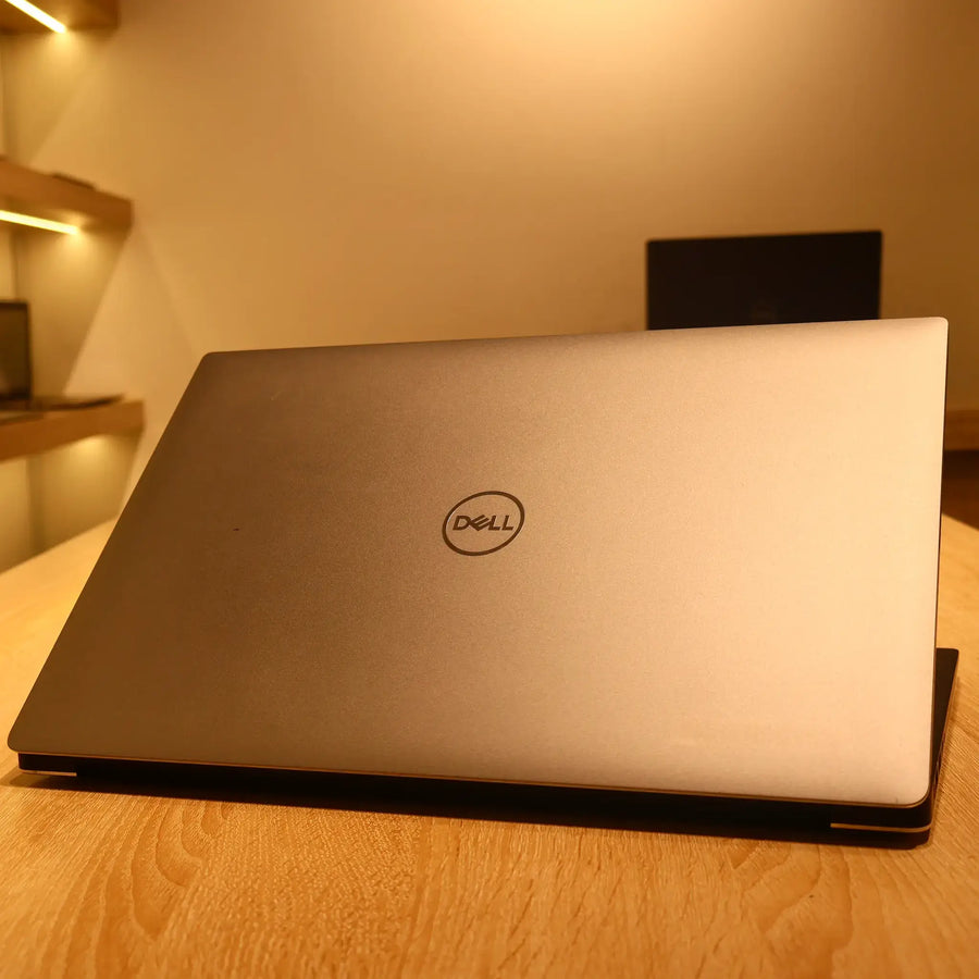 Dell Precision 5540 Core i5-9th Gen 16GB 256GB SSD 15.6 Inch – Refurbished Laptop